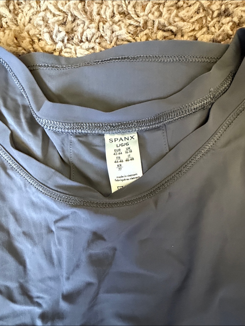 SPANX workout top in gray